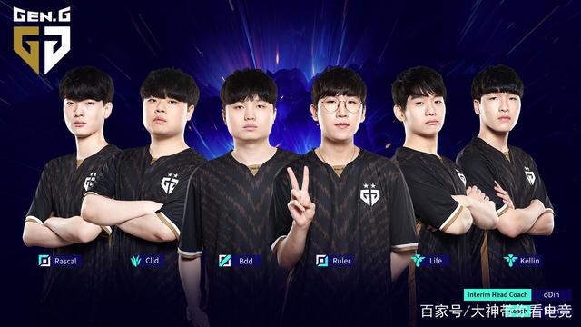 展现出其冠 展现出其冠