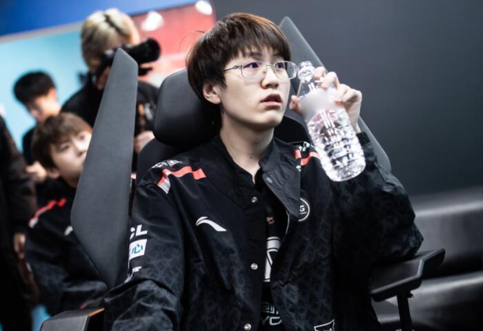 本场两队均 本场两队均